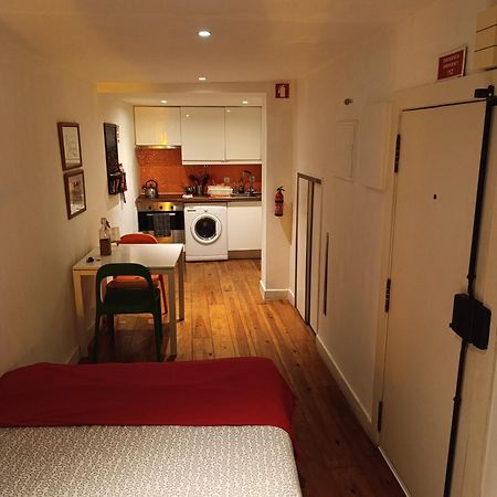 Little Alfama Town Apartment ลิสบอน ภายนอก รูปภาพ