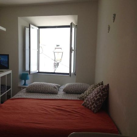 Little Alfama Town Apartment ลิสบอน ภายนอก รูปภาพ